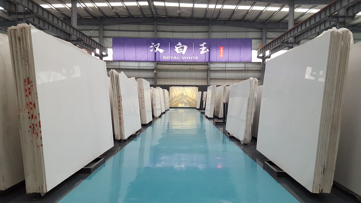 China Pure White Marble Cut in Shuitou Xiamen China Pure White Marble Cut in Shuitou Xiamen