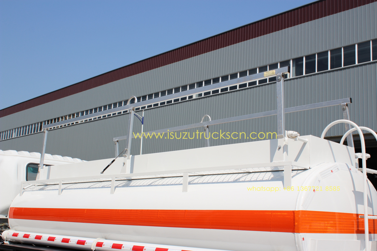 Isuzu 5000L NPR ELF diesel gaoline refuel tank truck oil tank truck for dubai Africa Isuzu 5000L NPR ELF diesel gaoline refuel tank truck oil tank truck for dubai Africa