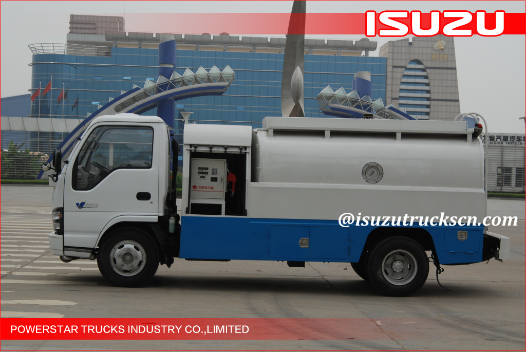 4000L Isuzu Fiscal Refuel Tank Truck for Gasoline/Light Diesel Delivery 4000L Isuzu Fiscal Refuel Tank Truck for Gasoline/Light Diesel Delivery