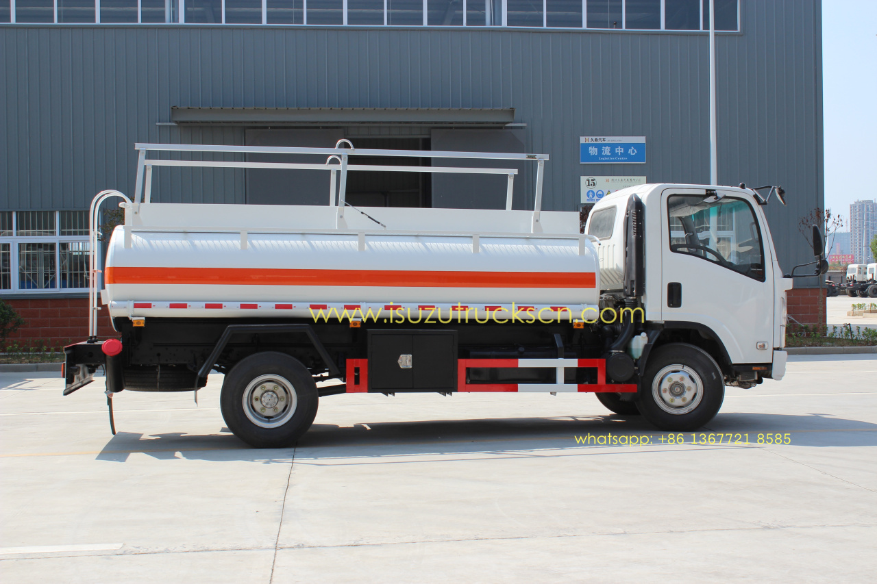 Isuzu 5000L NPR ELF diesel gaoline refuel tank truck oil tank truck Isuzu 5000L NPR ELF diesel gaoline refuel tank truck oil tank truck