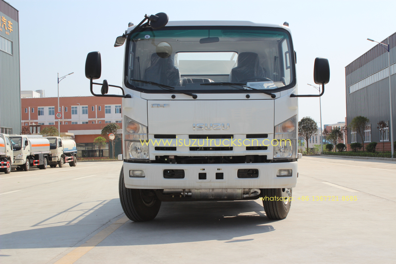 Isuzu 5000L NPR ELF diesel gaoline refuel tank truck oil tank truck for dubai Africa