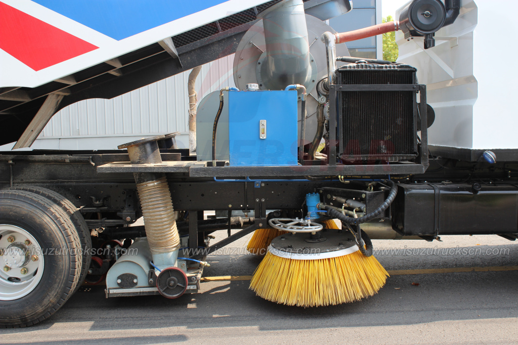High performance Japanese Isuzu Road Sweeper Master High performance Japanese Isuzu Road Sweeper Master