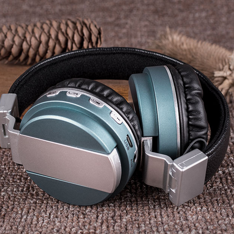 Wireless and Wired Headset for PC/ Cell Phones/ TV/ Ipad Wireless and Wired Headset for PC/ Cell Phones/ TV/ Ipad