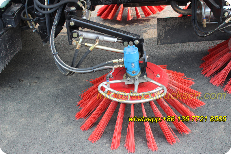 Street road sweeper truck Isuzu trucks side brush Street road sweeper truck Isuzu trucks side brush