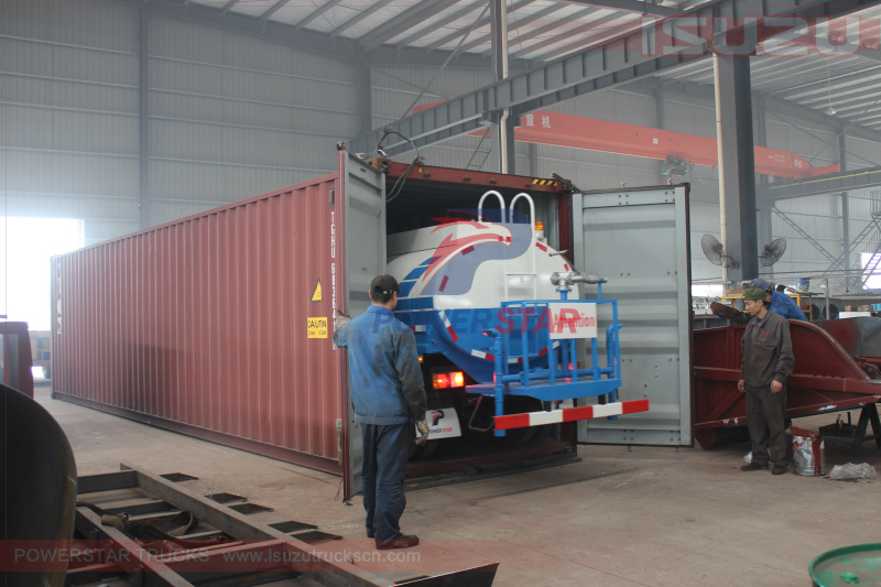 Shipment for Water TRUCKS Isuzu ELF tanker trucks 5,000Liters Shipment for Water TRUCKS Isuzu ELF tanker trucks 5,000Liters