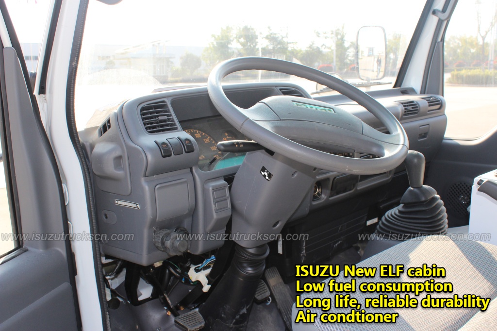 3cbm-5cbm Isuzu Road Sweeping Vehicle 3cbm-5cbm Isuzu Road Sweeping Vehicle