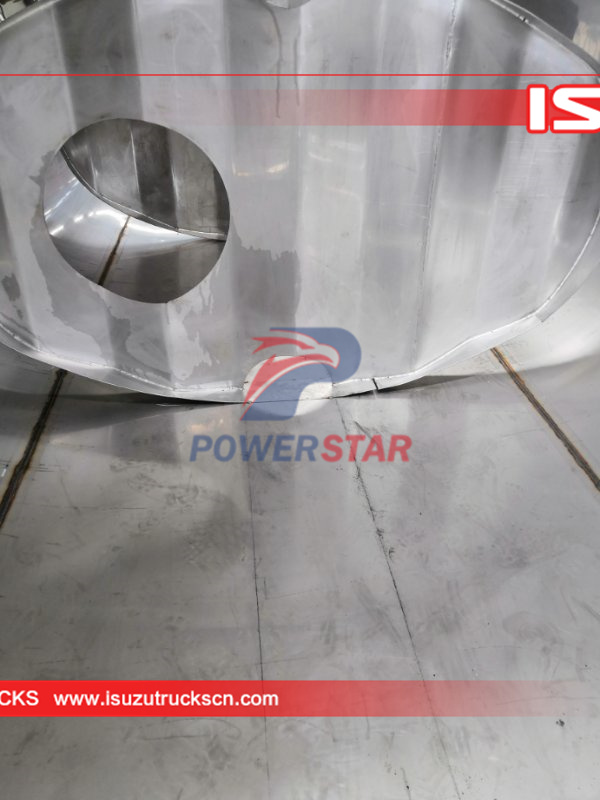 Custom stainless steel Isuzu Potable Water Service Tanker Trucks for sale Custom stainless steel Isuzu Potable Water Service Tanker Trucks for sale
