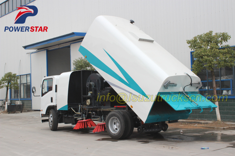 Japanese brand High performance road sweeping vehicle Isuzu NPR with 10cbm pictures