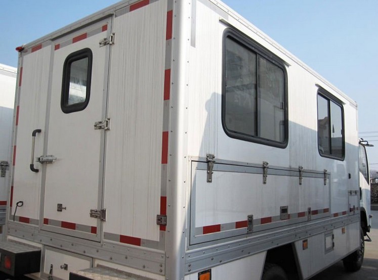 Japanese Equipments for Mobile Workshop truck Japanese Equipments for Mobile Workshop truck