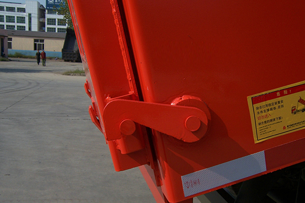 Rear door safety hook for hino tipper trucks Rear door safety hook for hino tipper trucks