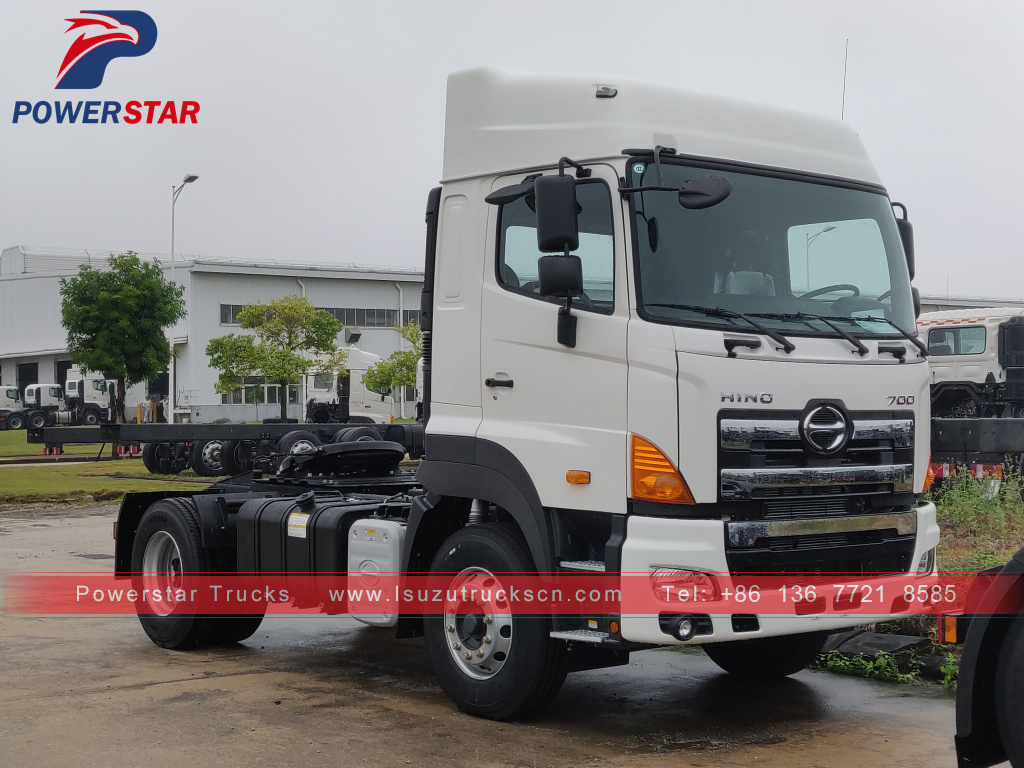 4x2 Japan HINO700 tractor head prime mover tractor truck for sale