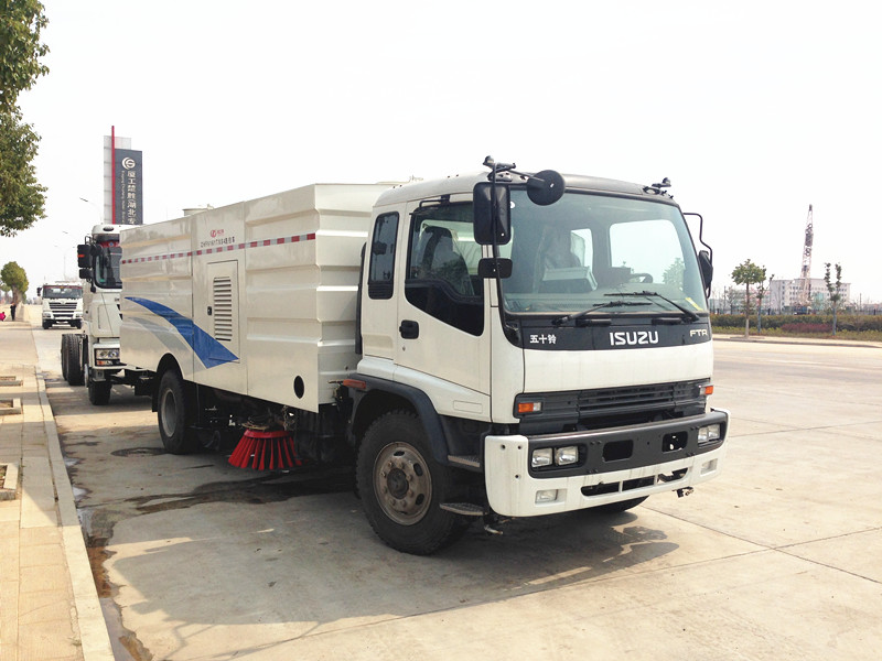 Airport high performance road sweeping truck Isuzu detail specification pictures