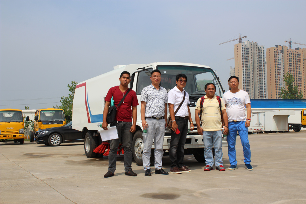 Philippines custom inspection street sweeper truck Isuzu Philippines custom inspection street sweeper truck Isuzu