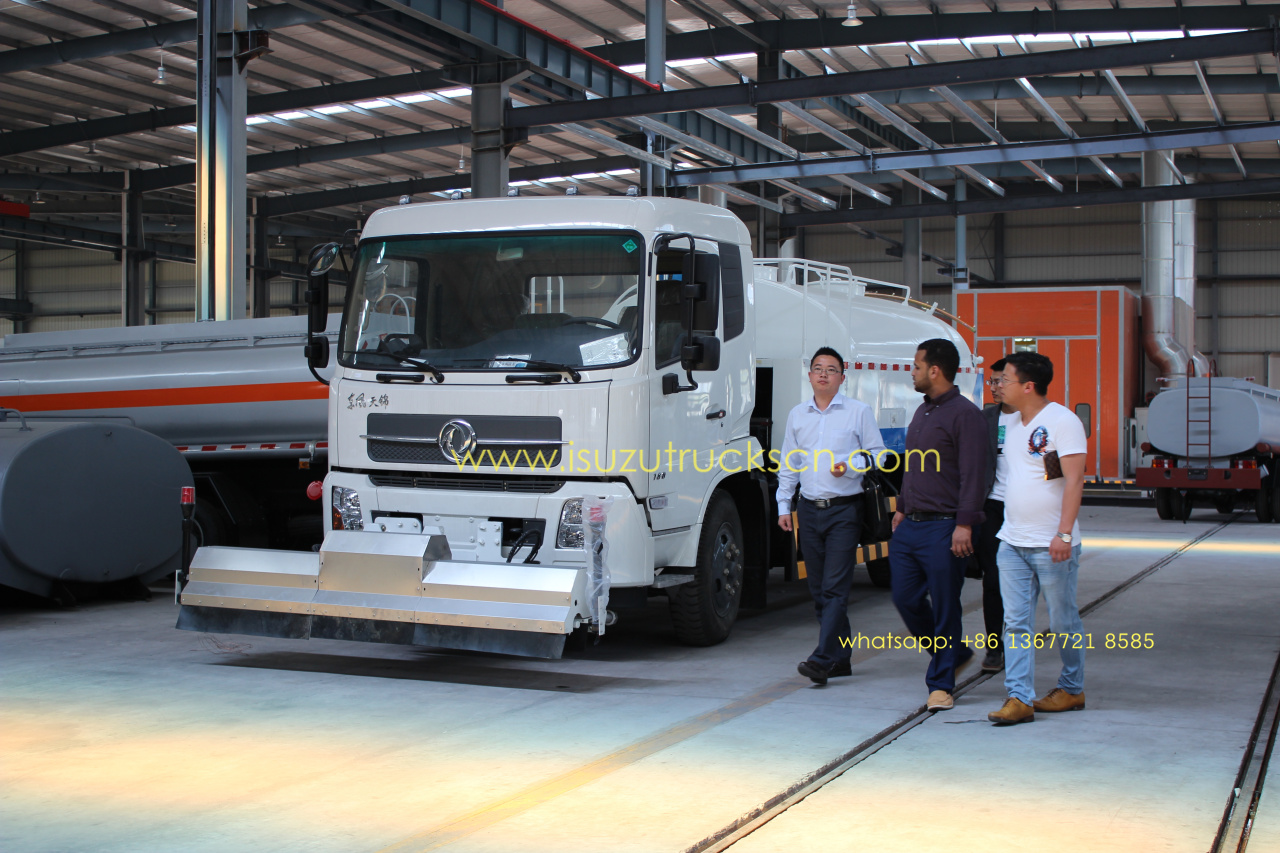 Isuzu 5000L NPR ELF diesel gaoline refuel tank truck oil tank truck for dubai Africa Isuzu 5000L NPR ELF diesel gaoline refuel tank truck oil tank truck for dubai Africa