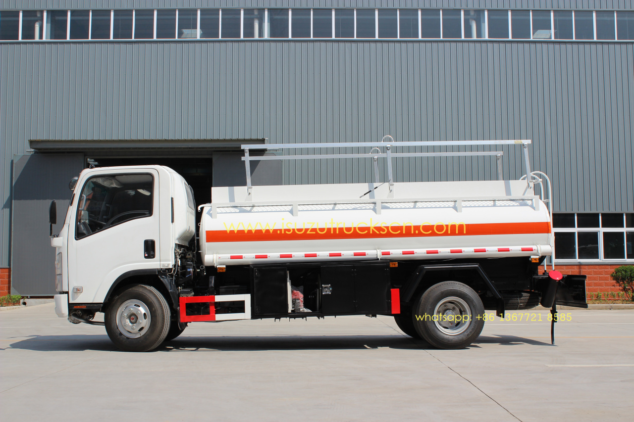 Isuzu 5000L NPR ELF diesel gaoline refuel tank truck oil tank truck Isuzu 5000L NPR ELF diesel gaoline refuel tank truck oil tank truck