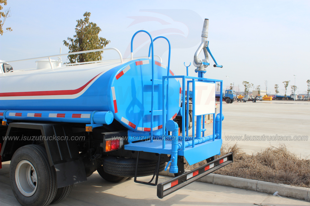 Japanese 7000L 8000L ELF Isuzu watering tanker cart street springkler truck