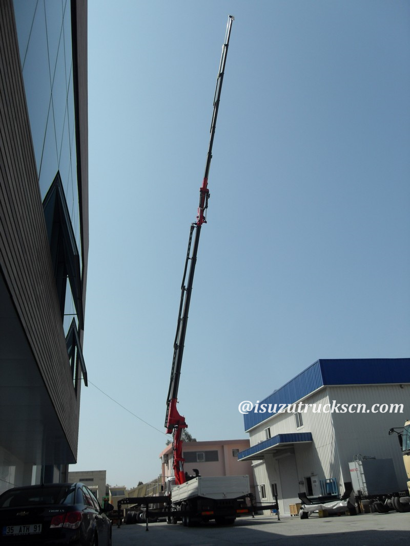 Isuzu Truck with crane Telescopic boom crane Isuzu cargo body crane lorry trucks Isuzu Truck with crane Telescopic boom crane Isuzu cargo body crane lorry trucks