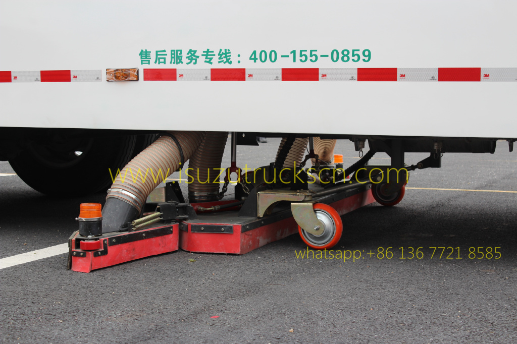 ISUZU Vacuum Truck Mounted Road Sweeper specifications and pictures ISUZU Vacuum Truck Mounted Road Sweeper specifications and pictures