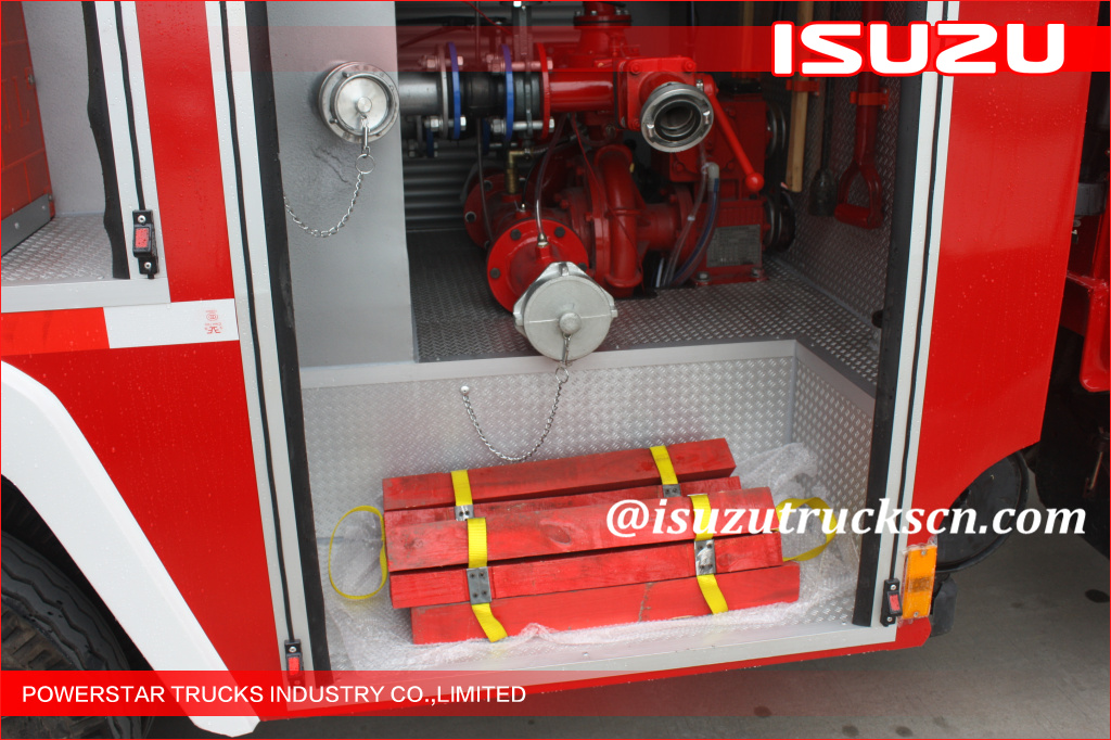 2000L ISUZU Water Fire Trucks Water Mist 2000L ISUZU Water Fire Trucks Water Mist