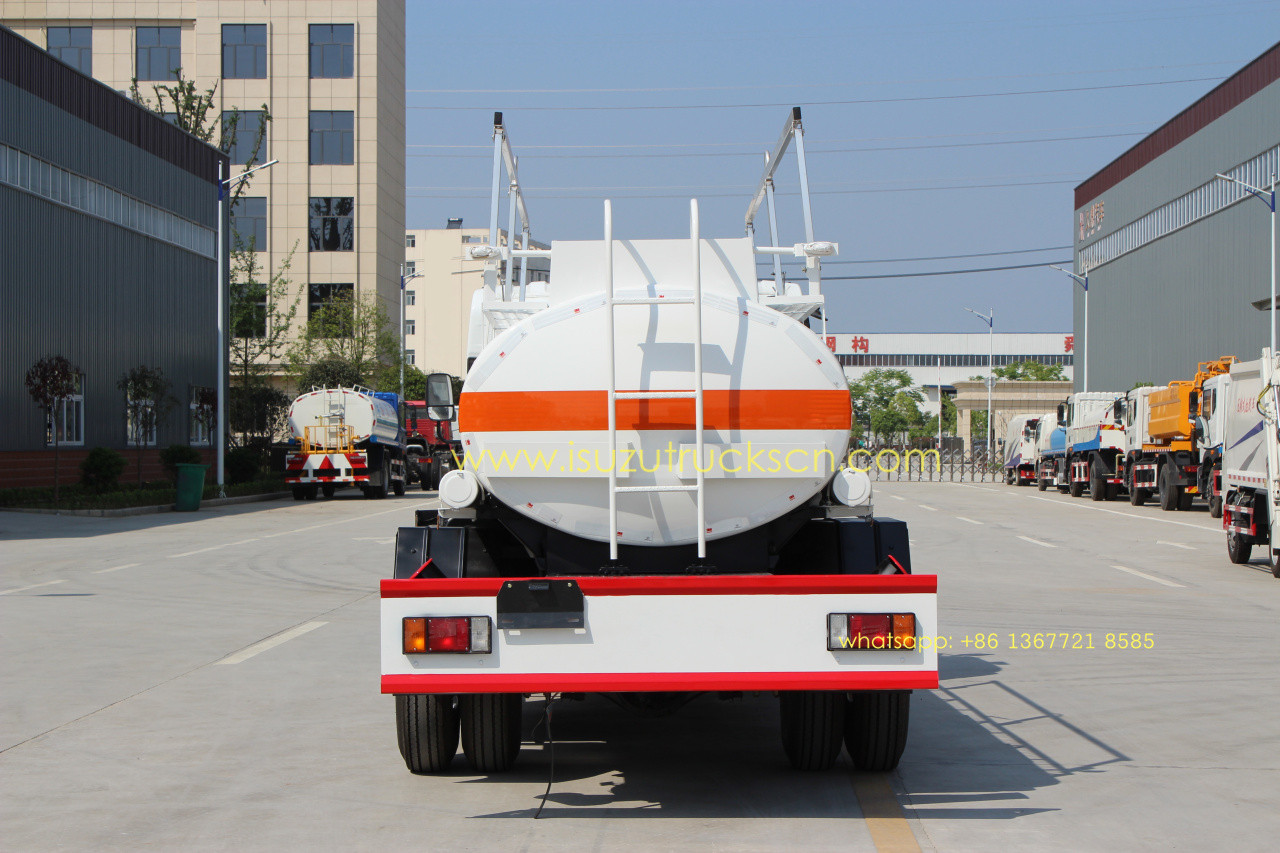 Isuzu 5000L NPR ELF diesel gaoline refuel tank truck oil tank truck for dubai Africa