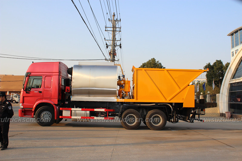 ISUZU FVZ FXZ Synchronous Chip Sealer Truck with 8m3 Aggregate Bin 