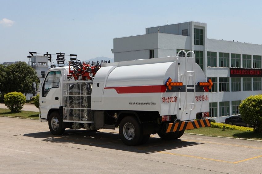 ISUZU Guardrail cleaning vehicle fence cleaning truck ISUZU Guardrail cleaning vehicle fence cleaning truck