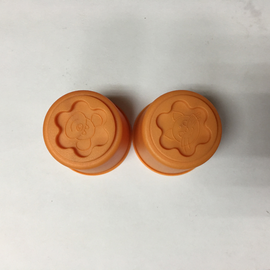 PLASTIC MOLDED CAP