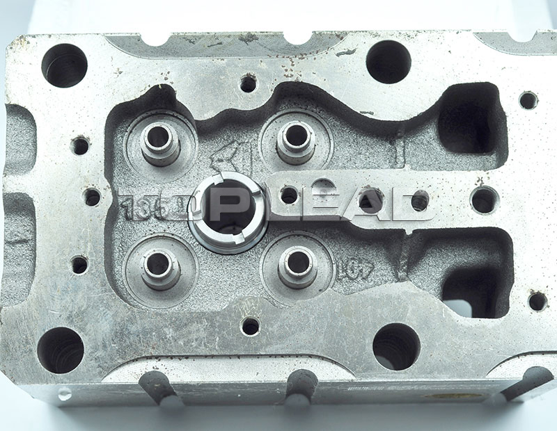 HOWO Cylinder Head Assembly AZ1540040002 HOWO Cylinder Head Assembly AZ1540040002
