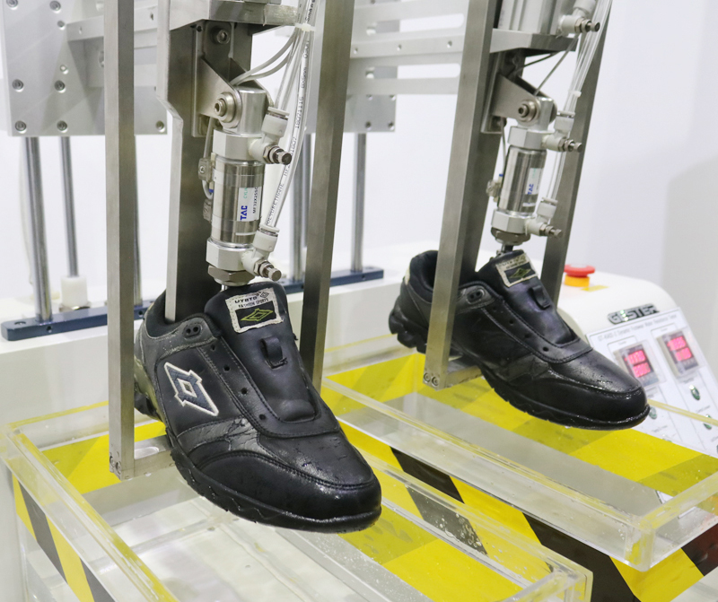 Dynamic Footwear Water Resistance Tester Test Procedure