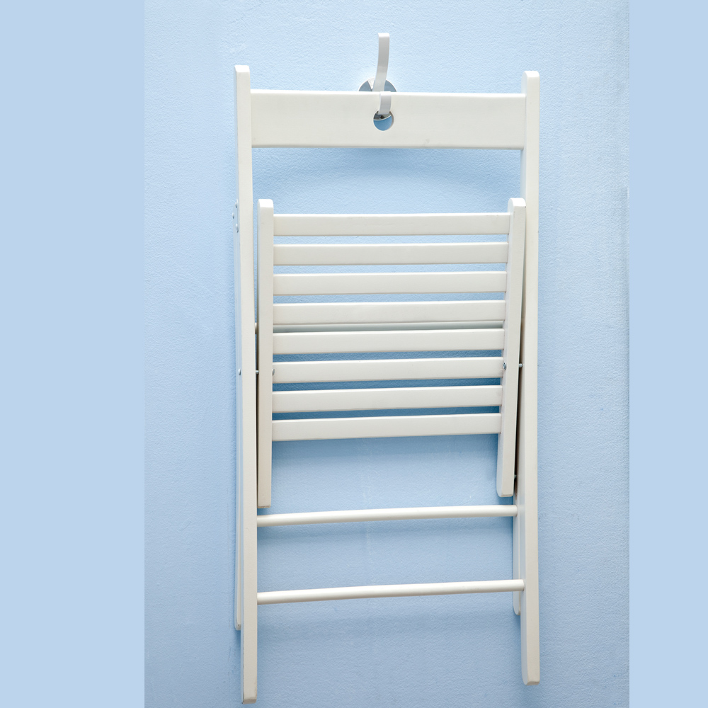 Hanging fold chair