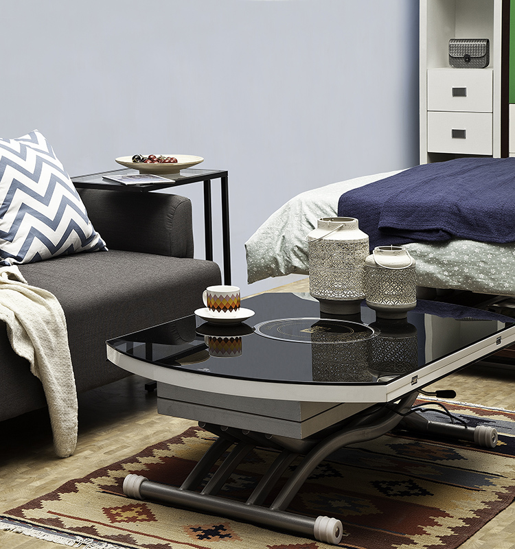 Adjustable table Adjustable table