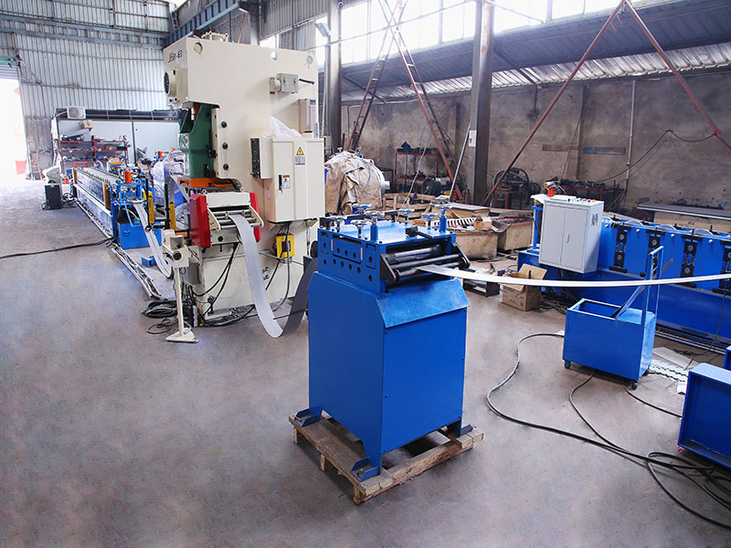 Solar Panel Mounting Bracket Roll Forming Machine