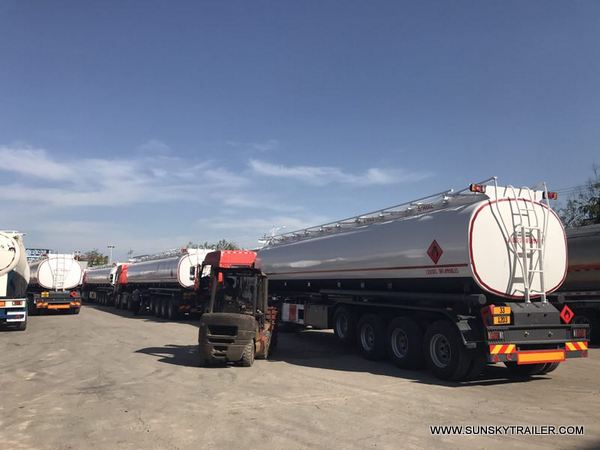 4 AXLE FUEL TANKER TRAILER 4 AXLE FUEL TANKER TRAILER