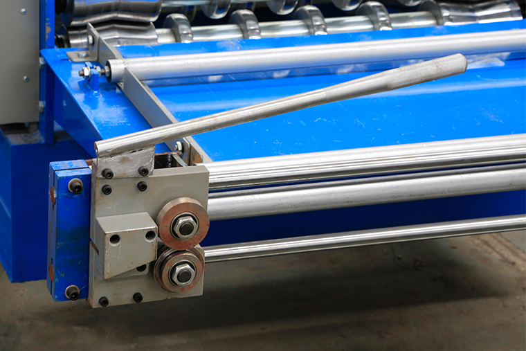 Corrugated Panel Roll Forming Machine Corrugated Panel Roll Forming Machine