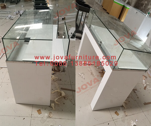 jewelry glass showcases