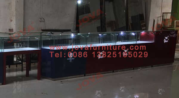 Locking Jewelry Display Case Locking Jewelry Display Case