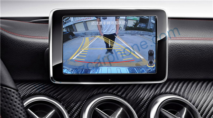 Mercedes Benz car video interface with dynamic parking guide lines