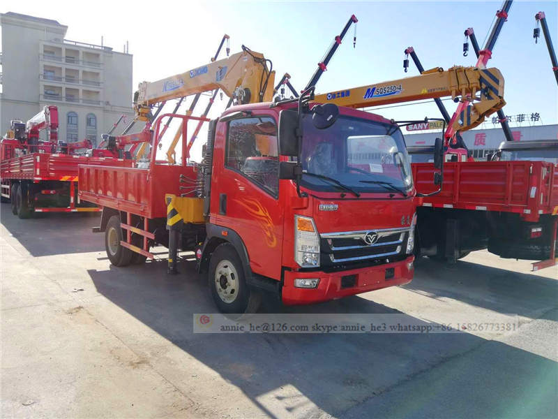 Crane truck picture