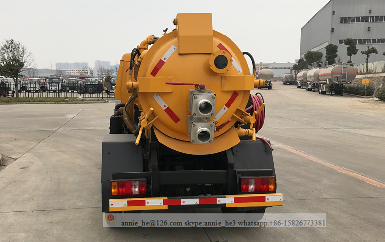 Sewer vacuum suction truck Sewer vacuum suction truck
