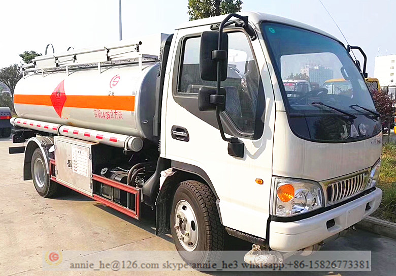 Fuel Transfer Tanker Truck