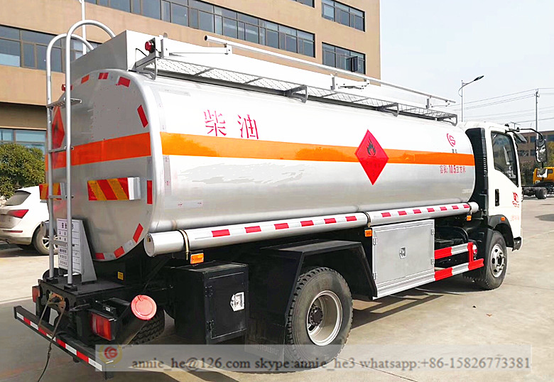 4*2 Oil Tanker SINO 4*2 Oil Tanker SINO
