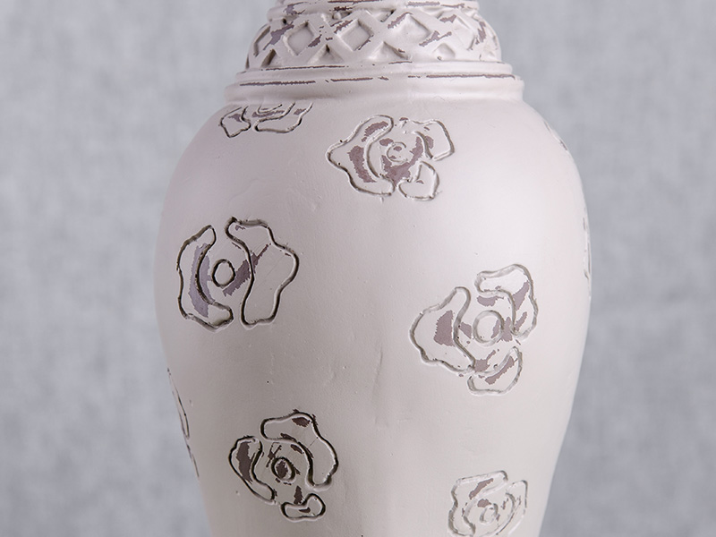 rose pattern finial