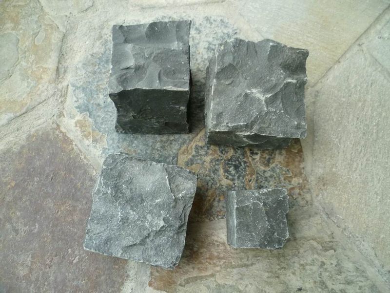 Natural Split Zhangpu Black Basalt Stepping Cobble Setts