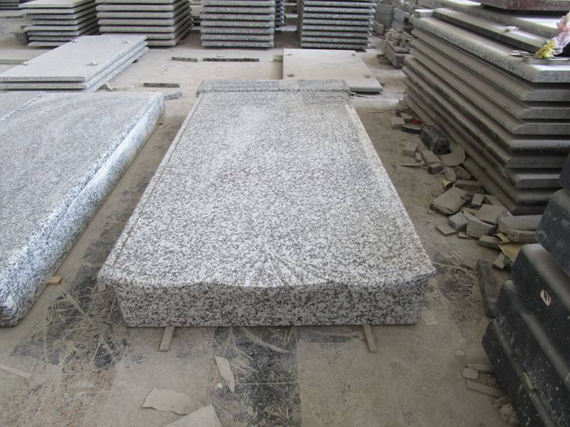 Polished Slovakia Style Grey G439 Granite Gravestone Polished Slovakia Style Grey G439 Granite Gravestone