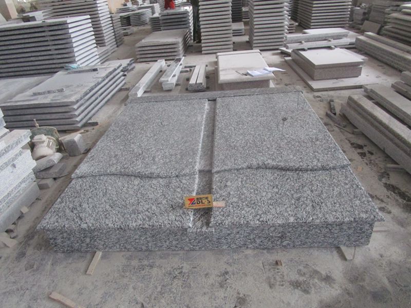 Spray White Granite Slovakia Design Cemetery Monuments