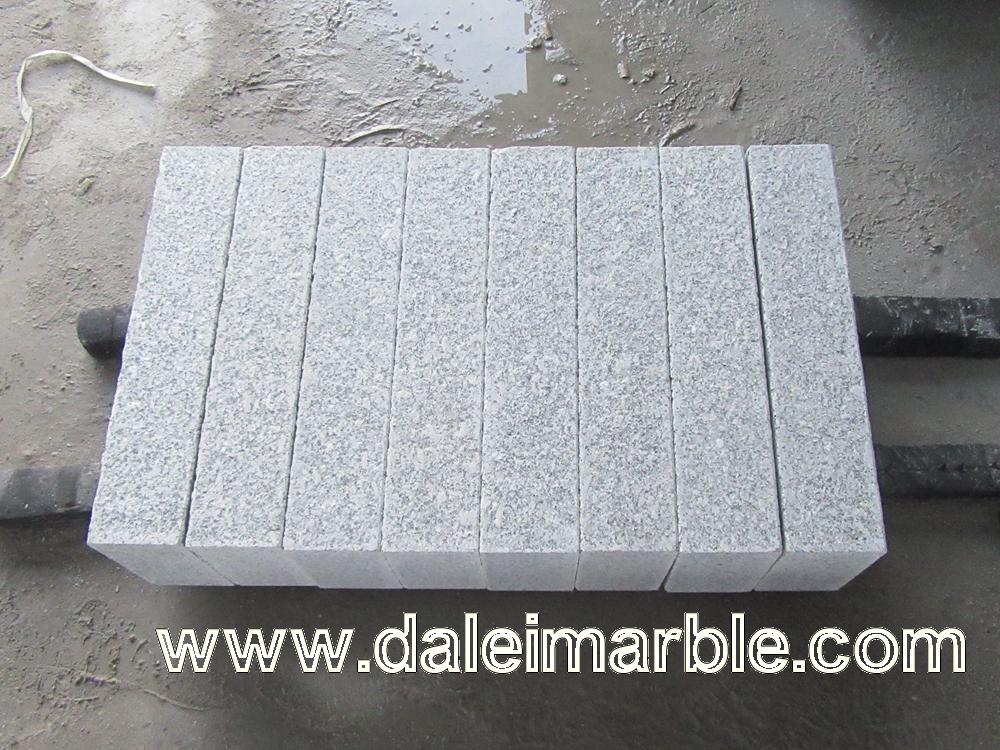 G602 Granite Garden Kerbstone