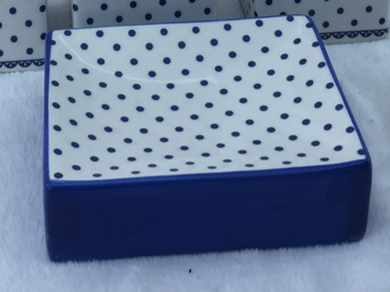 The blue dots pattern bath set The blue dots pattern bath set