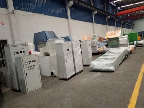 EPS hot melt recycling machine workshop