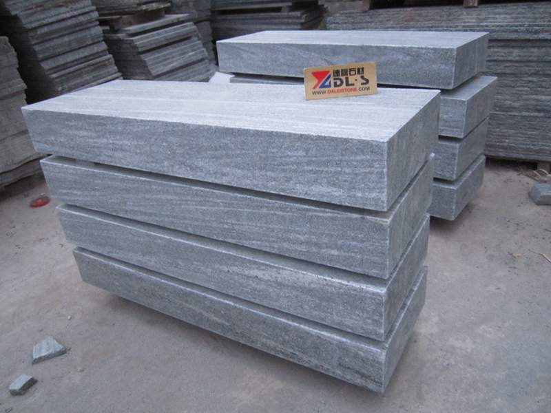 Nero Santiago Landscape Grey Granite Corner Kerb Stones Nero Santiago Landscape Grey Granite Corner Kerb Stones