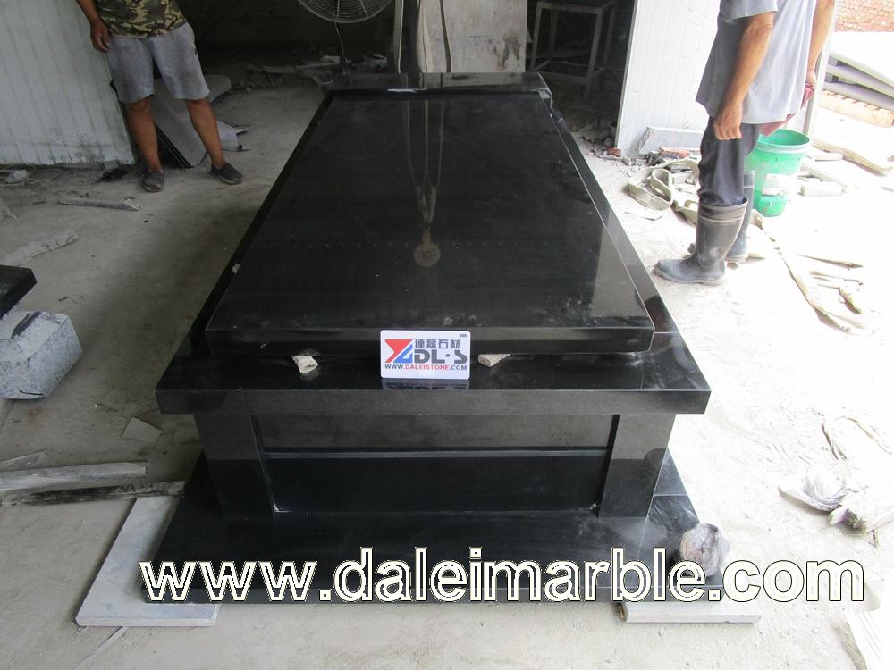 China Black Granite Tombstone